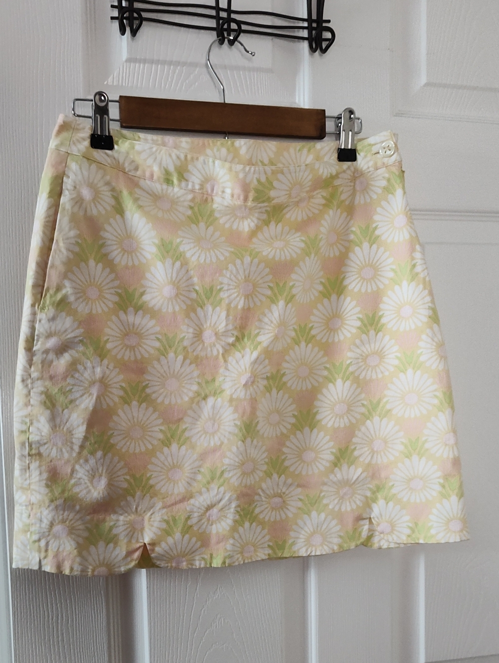 EP Pro Pastel Daisy Print Skort in Yellow and Pink